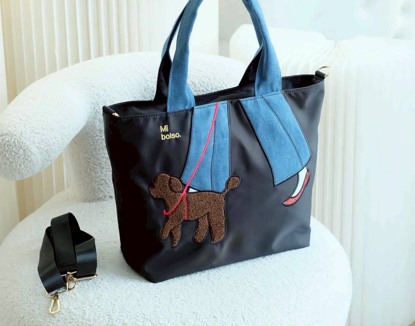 กระเป๋าผ้า Miszapatos แบรนด์ที่ญี่ปุ่นฮิตมาก ดีไซน์น่ารัก วัสดุผ้าไนล่อน เกรดหนา สามารถกันน้ำกันฝุ่นได้