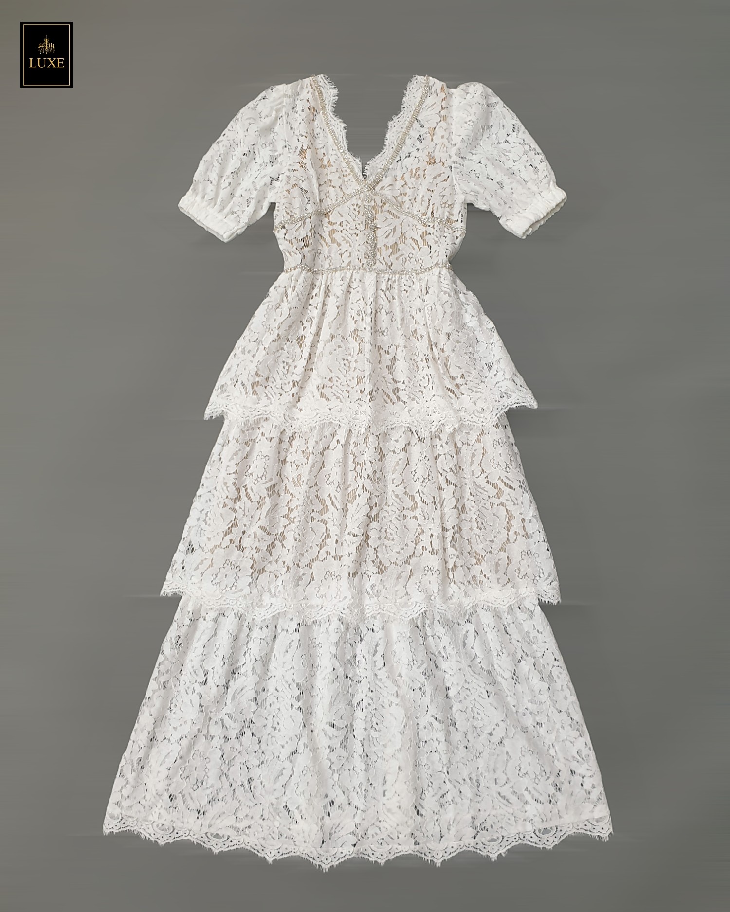 เดรสแฟชั่น เดรสเสื้อคอวีแขนตุ๊กตา กระโปรงต่อ3ชั้นรูดระบาย