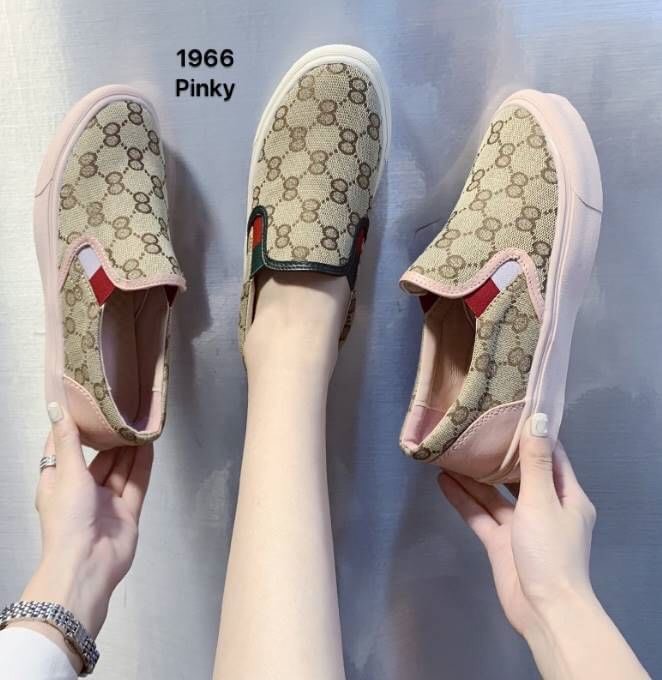 พร้อมส่ง 1966 รีพีทรอบ 2 รองเท้าผ้าใบเพื่อสุขภาพ 1966 งานนำเข้าเกรดดีที่สุด พื้นนิ่มทำมาเพื่อสุขภาพ ใส่สบายเท้า แล้วยังเก๋กว่าใคร ดีไซส์ดูเด่นมากค่ะ