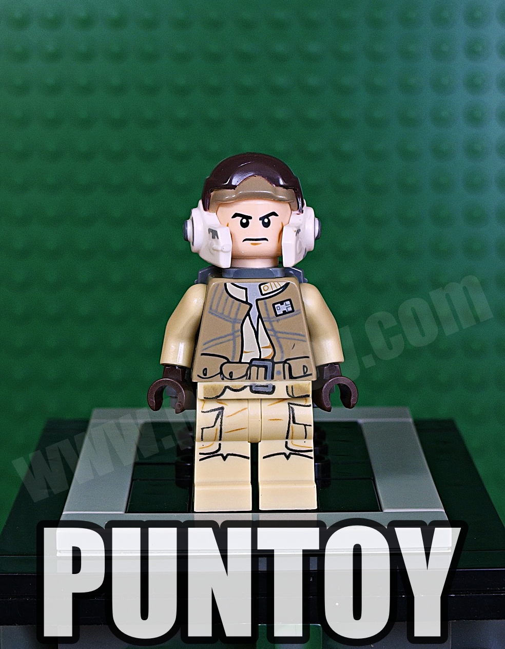 sw0690: Rebel Trooper, Rebel Helmet, Jetpack (75133)