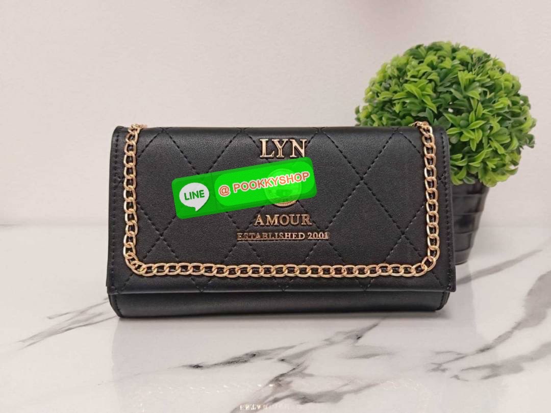 Lyn กระเป๋าสตางค์ สะพายข้าง คอลเล็คชั่นใหม่ สายสะพายสามารถถอดออกได้นะคะ