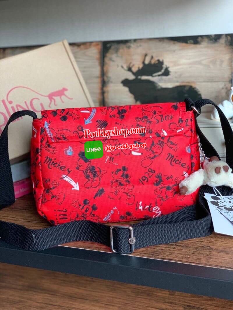 KIPLING &MICKEY SABIAN CROSSBODY BAG (AC8282) คอลเลคชั่นใหม่ สำหรับสาวๆที่ชื่อชอบMickey กระเป๋าสะพายข้าง ขนาดกำลังดี สะพายได้ทั้งสายคู่และสายเดี่ยว เปิดปิด2ชั้นด้วยกระดุมแม่เหล็กและซิป ภายในกว้างใส่กระเป๋าสตางค์ยาว มินิไอแพคและของจุกจิกอื่นๆได้ สายสะพายปร