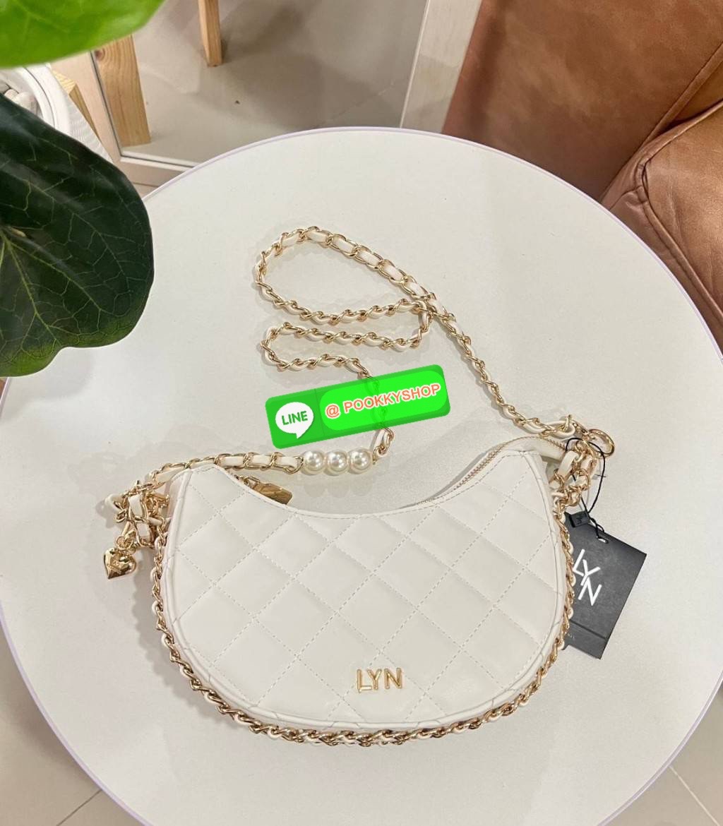 Lyn แท้ Outlet New Collection สะพายข้างได้ คล้องไหล่ได้
