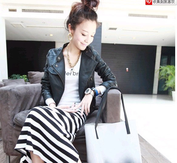 เสื้อผ้าแฟชั่นนำเข้า : เสื้อแจ็คเก็ต เสื้อหนังแฟชั่น พร้อมส่ง สีดำ ดีเทลด้วยคอปกโฉบเฉี่ยว แขนยาวแต่งซิปรูดปลายแขนเก๋ สุดเท่ห์