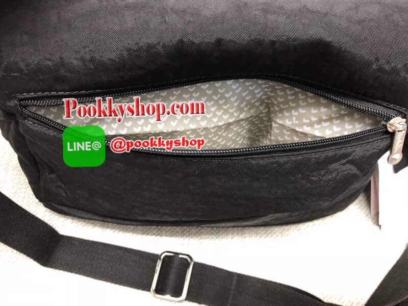 New In!!! Kipling Women's Crossbody Bag//k11273// >>Kipling factory OEM<< >>พร้อมส่งอีกครั้งที่ไทย รุ่นหายากค่ะ!!! กระเป๋าสะพายแบบ ครอสบอดี้ร์ วัสดุไนล่อนอย่างดี กันน้ำระดับนึงสวมนวมอย่างดี จับแล้วรู้สึกนุ่มมือค่ะ >>รุ่นนี้จุข
