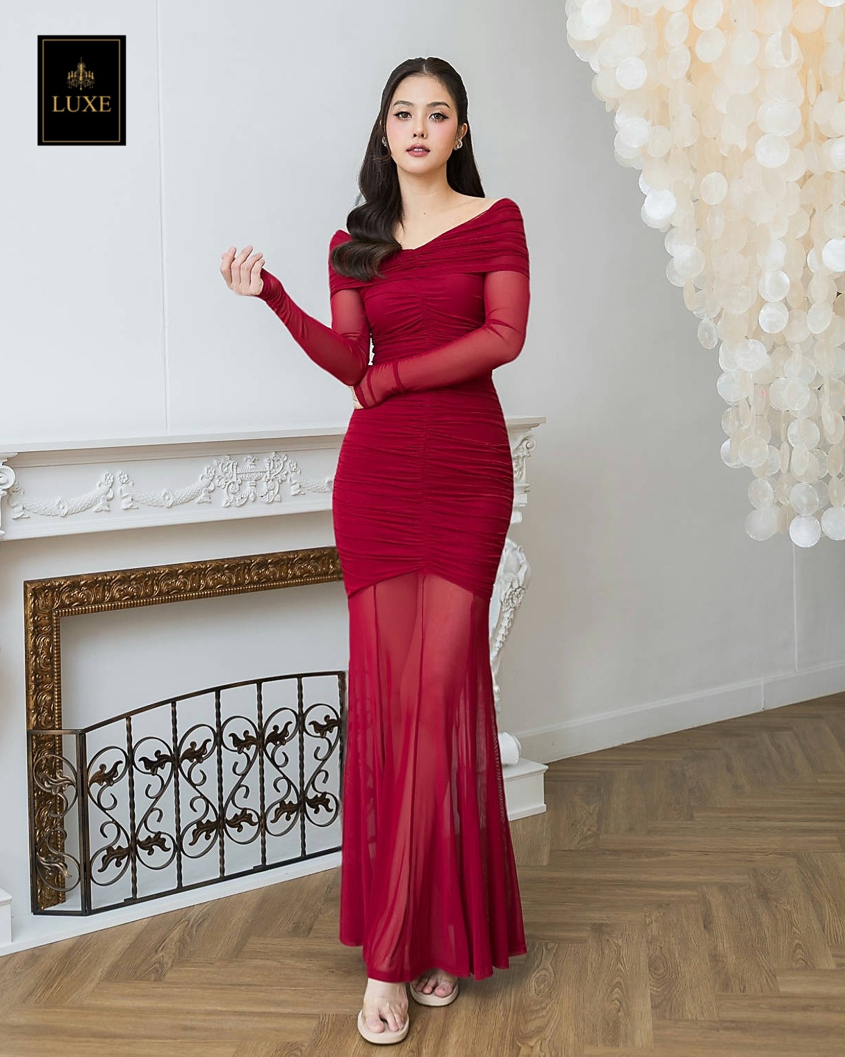 เดรสแฟชั่น แม็กซี่เดรส เสื้อแขนยาวเปิดไหล่ ดีเทลจับเดรป