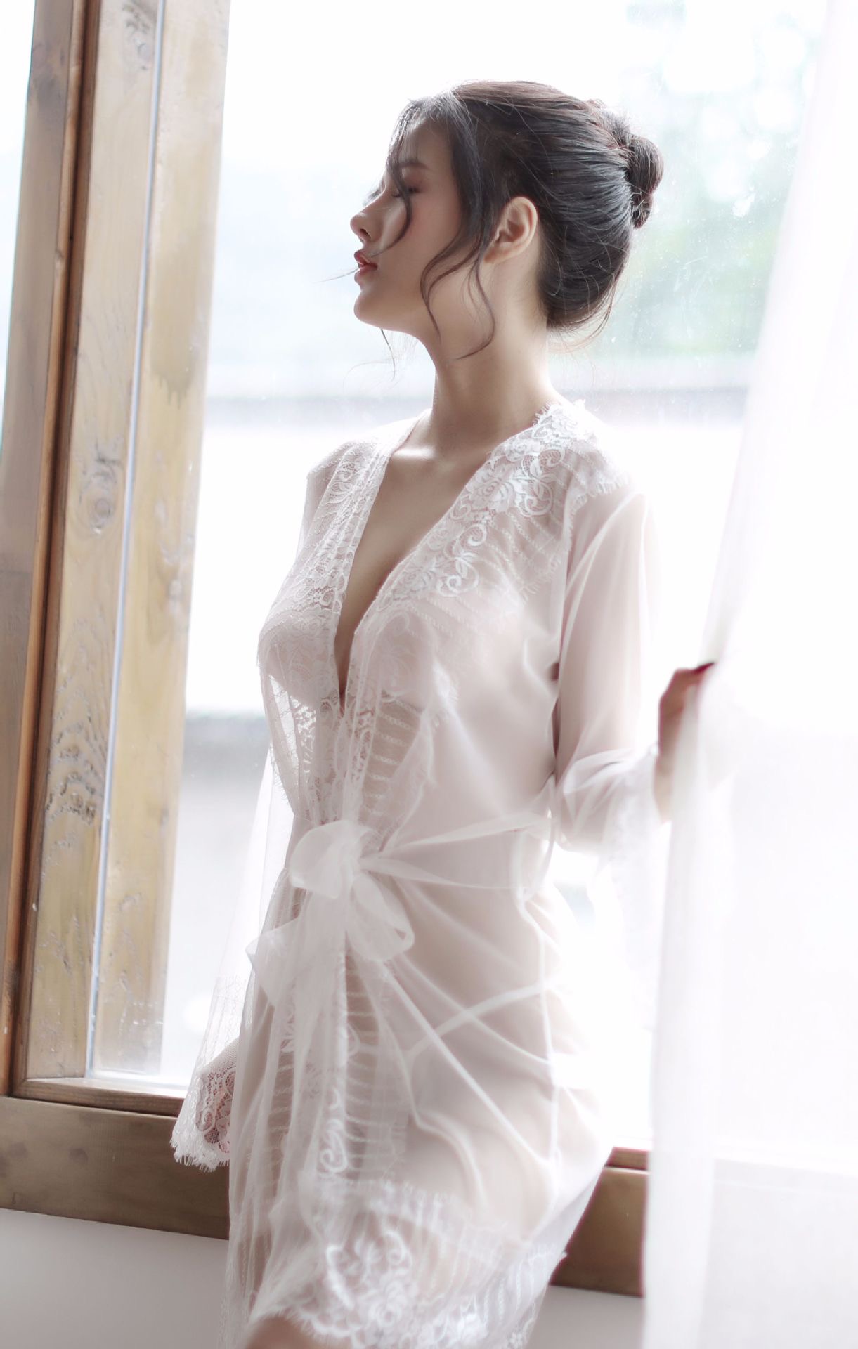 ชุดคลุมนอน ชุดคลุม ซีทรู ชุดคลุม ซีทรูสีขาว แต่งลูกไม้ สวย หรู งาน เซ็กซี่มากๆคะ สำเนา