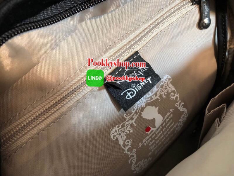 Kipling Disney's Backpack collection สุดน่ารักจากแบรนด์ kipling ขนาดกำลังน่ารักพอเหมาะสำหรับใส่ของระหว่างวัน และช่องจัดเก็บอีกหลากหลายรูปแบบ ดีไซน์สวยนับเป็นอีกหนึ่งกระเป๋าเป้ที่พร้อมให้คุณได้สะพายออกไปข้างนอกได้ทุกวันอย่างมั่นใจ เพราะแมทช์เข้ากับทุก