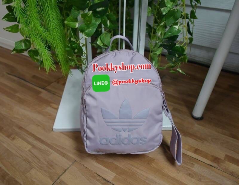 Adidas Mini shoulder bag & Backpack กระเป๋าเป้สะพายหลัง ขนาดmini เปิด-ปิด ด้วยซิป วัสดุ Nylon น้ำหนักเบา ภายโล่ง ใส่โทรศัพท์ กระเป๋าตังค์ได้ มีช่องซิปด้านหน้า1ช่อง มีสายสะพาย2เส้น สะพายข้างหรือเป้ได้ สีน่ารักๆ เข้าได้กับเสื้อผ้าทุกสีเลยค่า!!