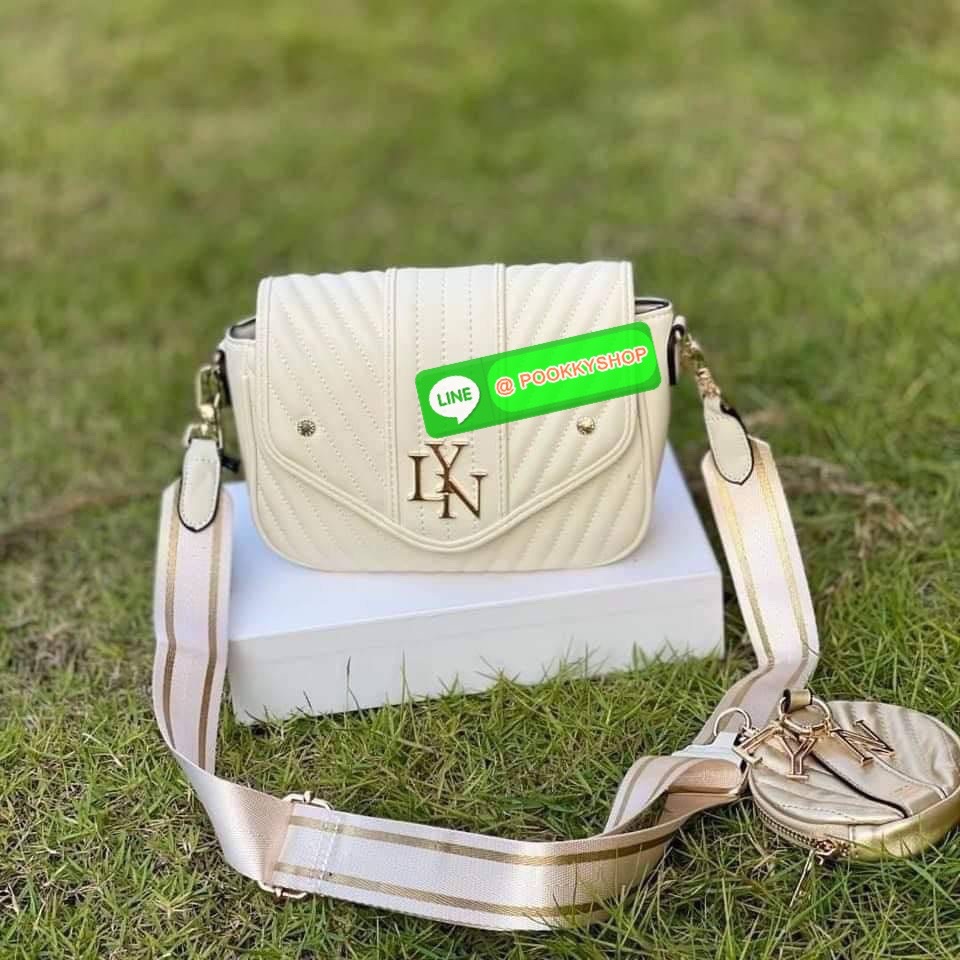กระเป๋า Lyn สะพายข้าง แถมใบลูก คอลเล็คชั่นใหม่ ซื้อ 1 ได้ถึง 2
