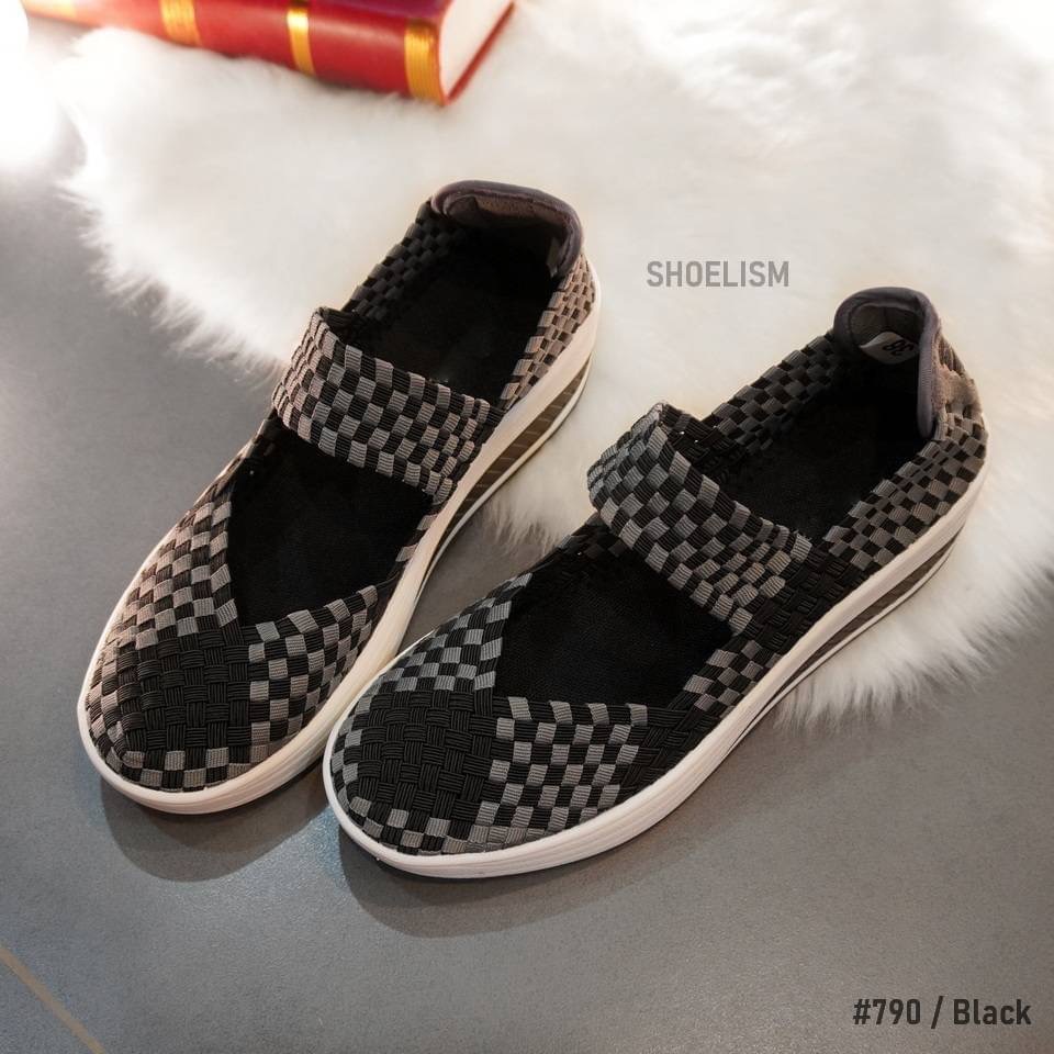 รองเท้าผ้าใบ ดีไซน์โดดเด่น งานทูโทน ใส่สบายสุด ระบายอากาศได้ดี น้ำหนักเบา มีความยืดหยุ่น เดินสบายไม่มีสะดุด บอกเลยต้องมี!!