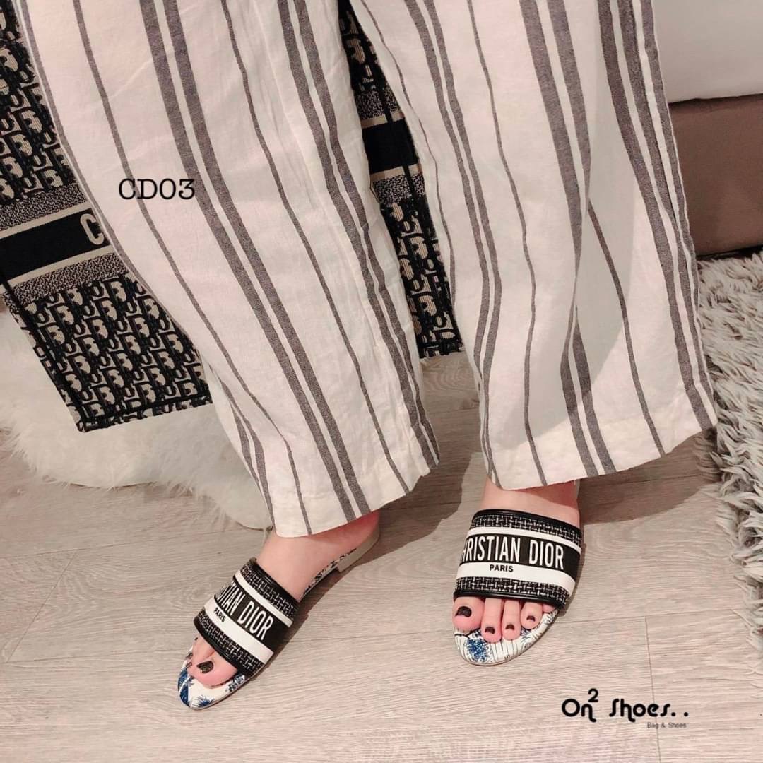 dior dway sandals ชนชอปแตะสวม dior พื้นปั้มสวยเป๊ะไม่ต้องพูดเยอะ รีบจองด่วนจ้า