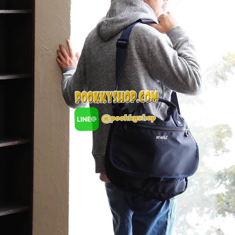 งาน3ป้าย ❤️ 5500 เยน ❤️ ภายในมี วดป Anello urban street nylon shoulder bag ใหม่ชนช้อปกับกระเป๋าถือหรือสะพายแบบ unisex วัสดุผ้าไนล่อน มีคุณสมบัติกันน้ำและน้ำหนักเบา ภายในมีช่องเล็กช่องน้อยแยกเป็นสัดส่วน กว้างและใบใหญ่สามารถใส่เอกสารได้เยอะ ด้