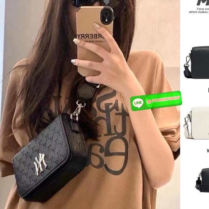 NEW IN! ใบจริงน้องสวยมากๆ คุ้มแก่การมีติดตัว! MLB MONOGRAM EMBO CROSS BAG 💌พร้อมส่ง! ใครมีแล้วหรือจะมีเพิ่มหรือซื้อเป็นของขวัญให้เพื่อนๆรุ่นนี้ไม่ทำให้ผิดหวังค่ะ หนังแท้อย่างดี ปั้มลายแบรนด์ทั้งใบ