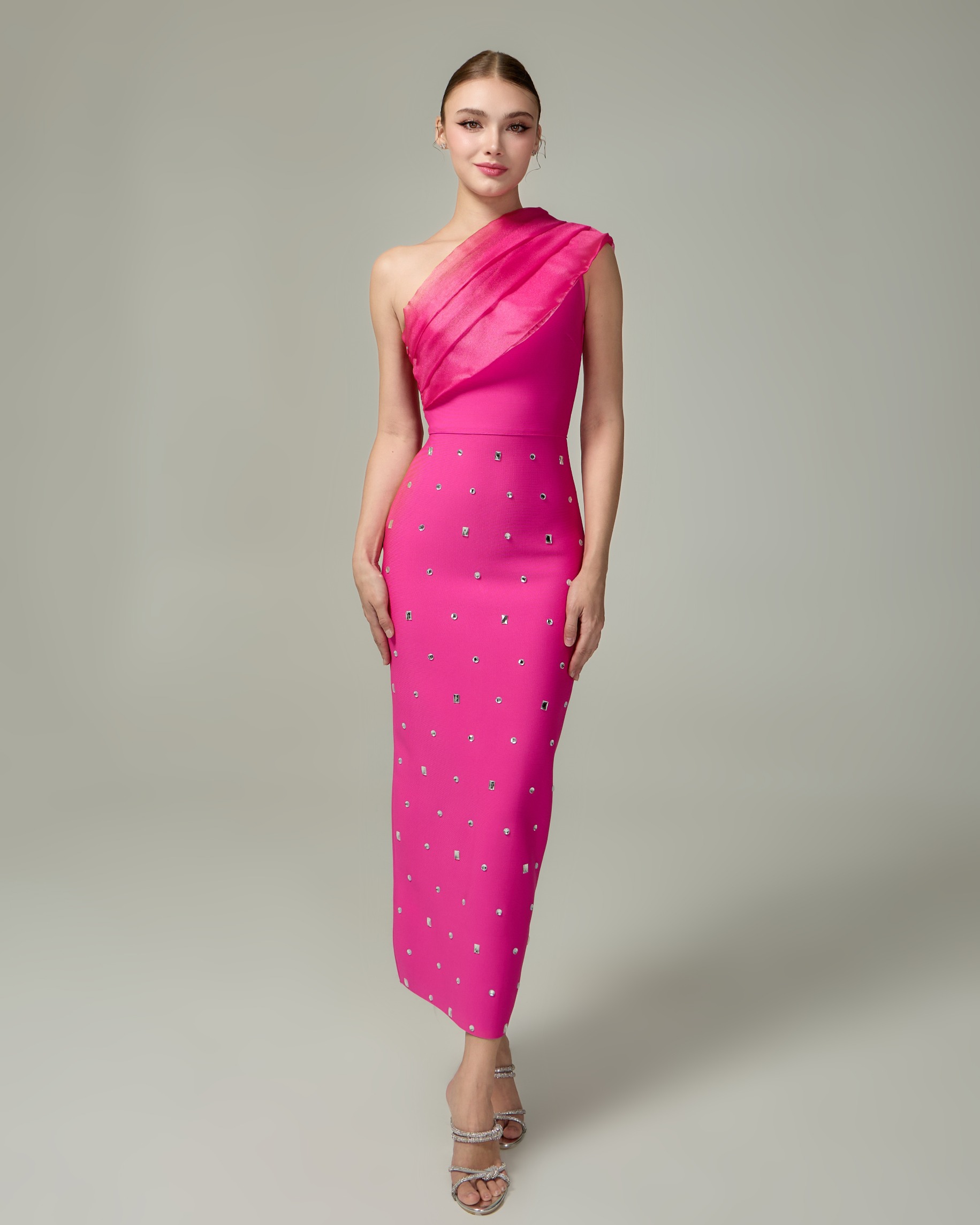 เดรสแฟชั่น เดรสเสื้อไหล่เดียว กระโปรงยาวทรงเข้ารูป