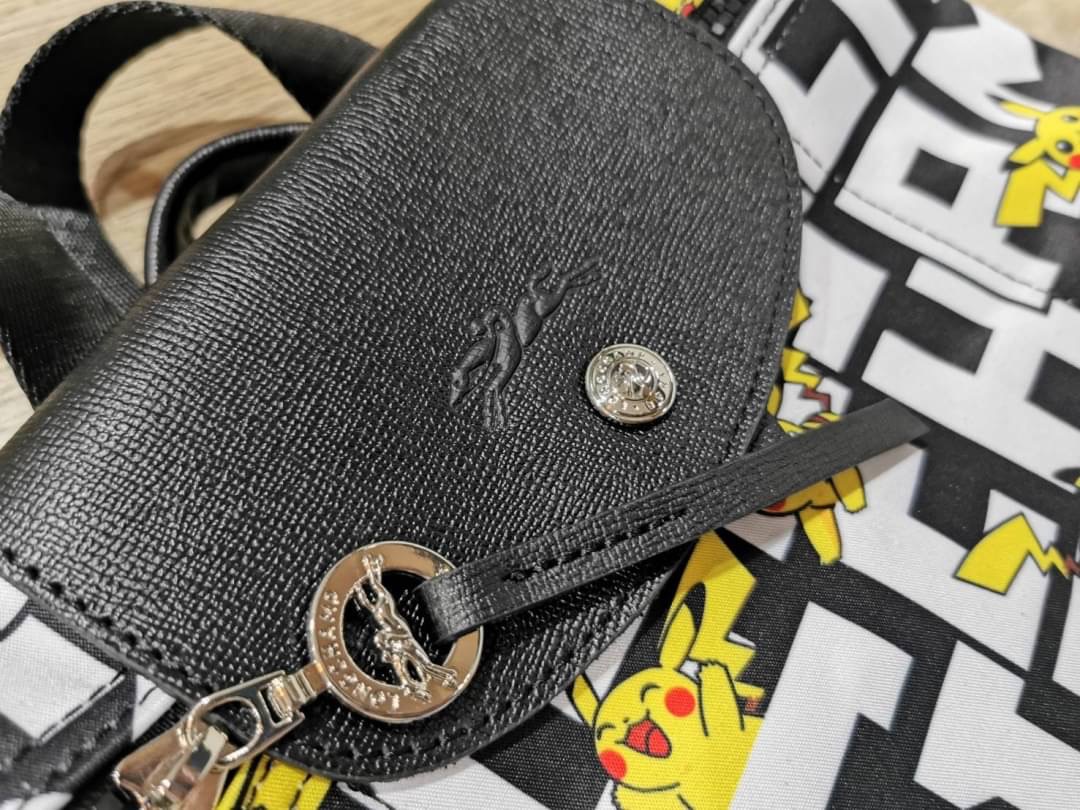 LONGCHAMP LE PLIAGE COLLECTION POKEMON BACKPACK เป้สะพายสไตล์ Le pliage ที่มี "ปิกาจู" ไปวิ่งเล่นอยู่บนกระเป๋าที่ออกมาเป็นซีรีส์ซะเลย