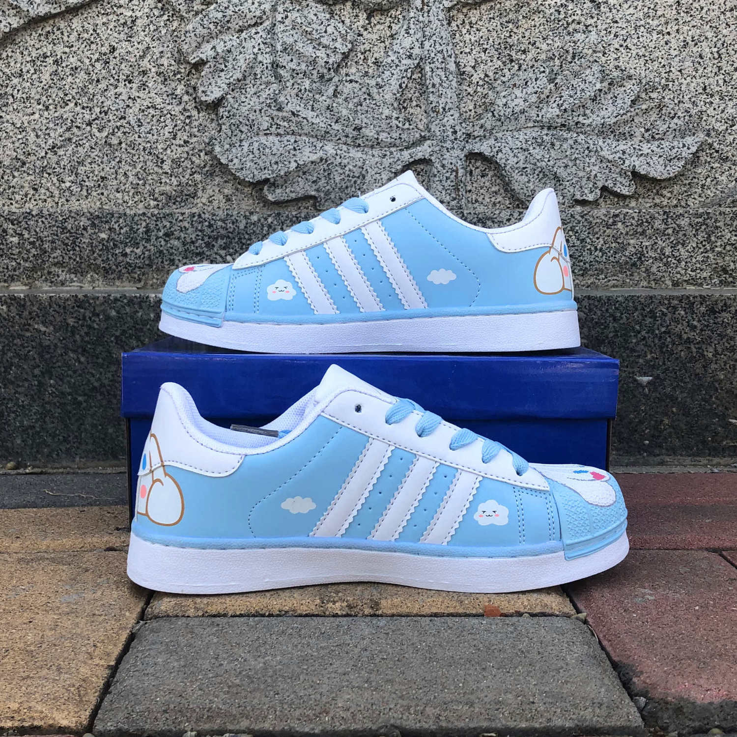 รองเท้าผ้าใบหนังหุ้มข้อ สกรีนลายน่ารัก พื้นนิ่ม ใส่สบาย