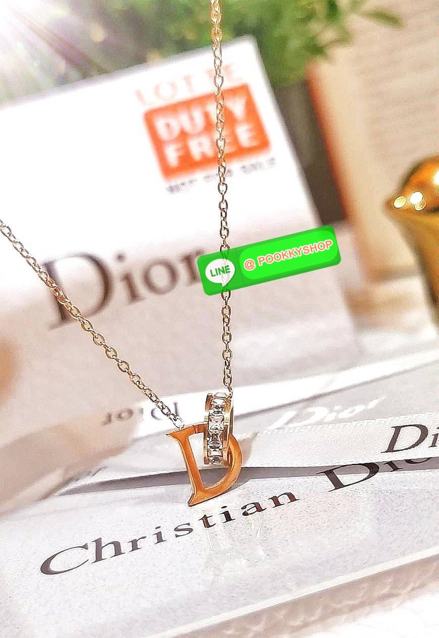 ✴️พร้อมส่งความสวย! ไอเท็มหายาก! ห้ามพลาดค่ะ!✴️ “DIOR” D LUNE NECKLACE VIP GIFT WITH PURCHASE ORIGINAL PACKAGE (GWP) ของกำนัลสุดเลอค่าจากการแลกคะแนนสะสมสำหรับ DIOR VIP Membership! หายากชวนสะสมดีไซน์เรียบหรูคลาสสิคไอเท็มแบบนี้นานๆจะหลุดมาให้ช้