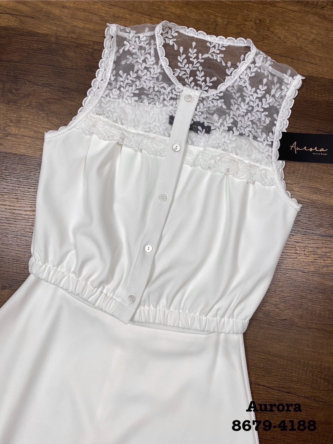 ชุดเซทแฟชั่น Setเสื้อโทนสีขาว งานผ้าดี๊ดี ผ้าดีมาก ทรงปล่อยๆ ใส่สบายๆ ด้านบนแต่งซีทรูลูกไม้