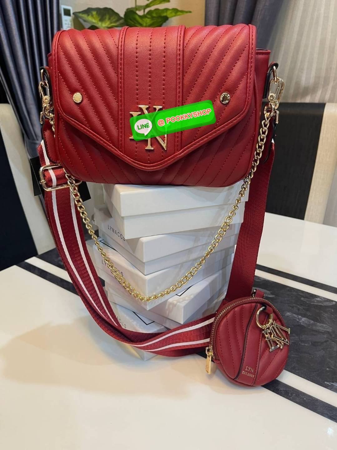 กระเป๋า Lyn สะพายข้าง แถมใบลูก คอลเล็คชั่นใหม่ ซื้อ 1 ได้ถึง 2