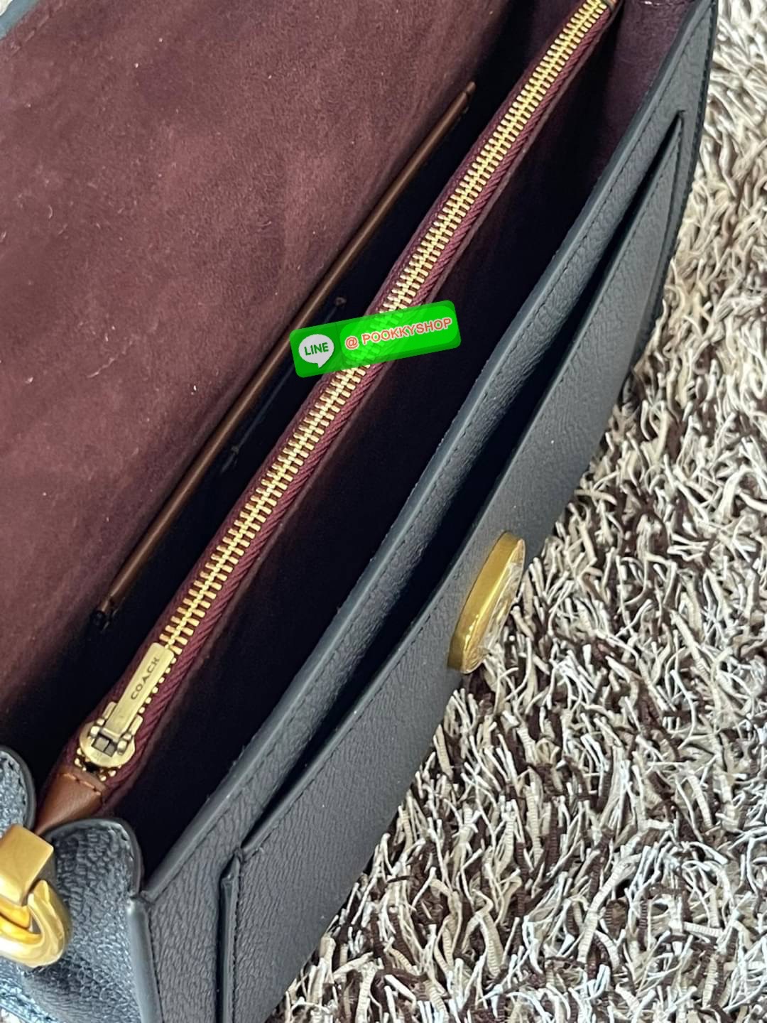 ðCOACH Tabby Shoulder Bag 26 in Signature Canvas with Beadchain āđāļŦāđāļĨāļļāļāđāļāđ āđ āļāđāļ§āļĒāļŠāļĩāđāļĨāļ°āļĨāļ§āļāļĨāļēāļĒāļāļĨāļēāļŠāļŠāļīāļāļāļēāļĄāđāļāļāļāļāļąāļāļŠāļēāļ§ Coach āļāļĢāļ°āđāļāđāļēāļŠāļ°āļāļēāļĒāđāļŦāļĨāđāļŠāļļāļāļāļĨāļēāļŠāļŠāļīāļāļĢāļļāđāļāļāļĩāđ āđāļāđāļāļĢāļđāļāļāļĢāļāļŠāļĩāđāđāļŦāļĨāļĩāđāļĒāļĄāļāļ·āļāļāđāļēāļāļĩāđāđāļāđāļēāđāļāđāļāļąāļāļŠāļēāļ§ āđ āļāļļāļāļŠāđāļāļĨāđ āļĄāļĩāļŦāļĄāļļāļāļŠāļģāļŦāļĢāļąāļāđāļāļīāļāļāļīāļāļāļĢāļ°āđāļāđāļēāļāļĩāđāđāļāđāļāļĢāļđāļāļāļąāļ§ C