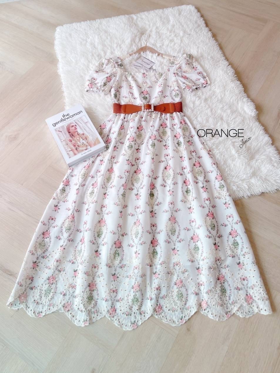 NEW ARRIVALS By Orange Juice Maxi เดรสยาวผ้าฉลุ พิมลาย พร้อมเข็มขัด