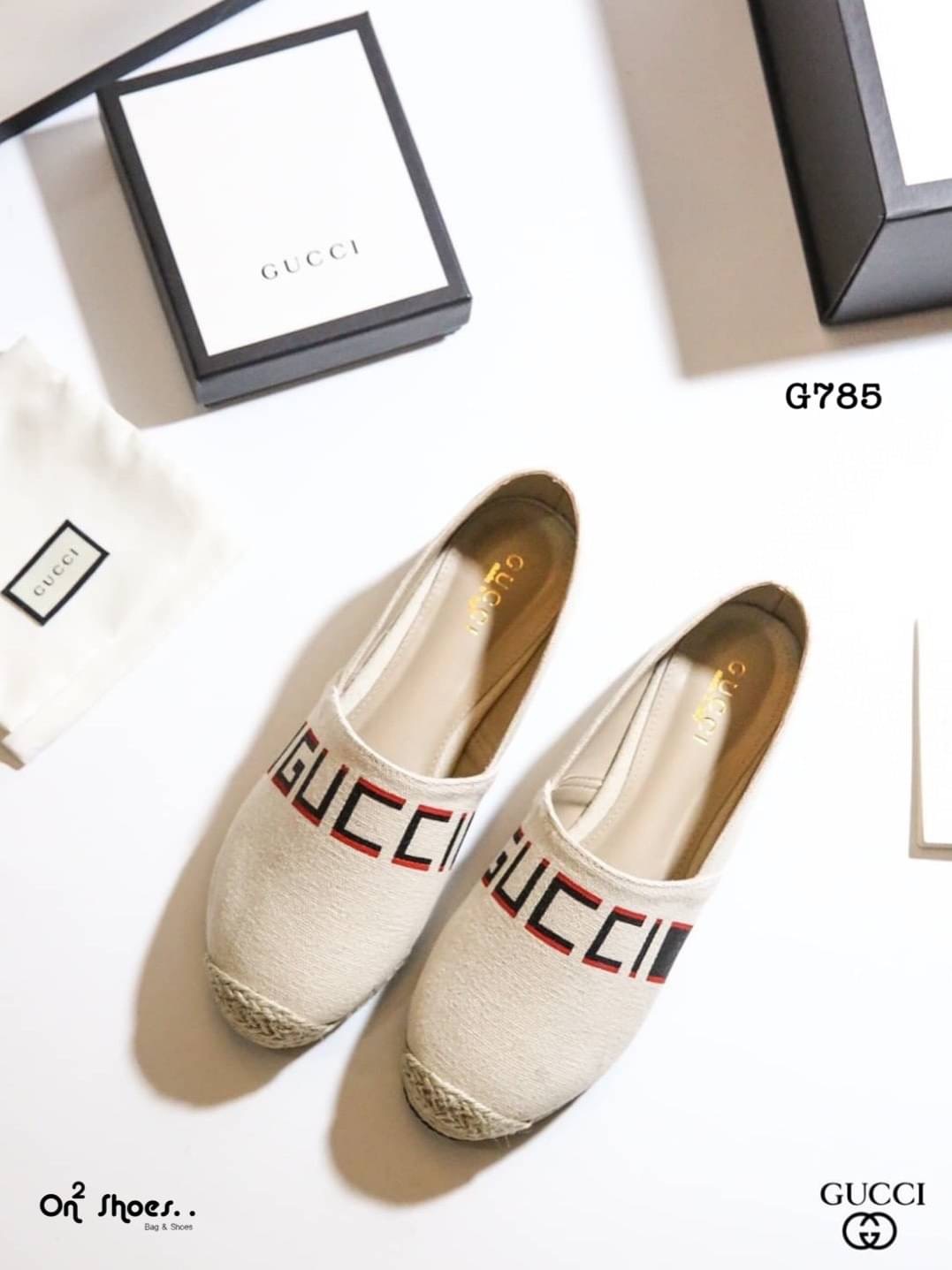 รองเท้าผ้าใบทรงปอ แคนวาสสุดคูล Granville flat ชนช้อป สวยมาก เป็นคอเลคชั่นใหม่ ล่าสุด ปี2020 หน้าสกรีนกุชชี่ พื้นปั้มแบรนด์ ทรง espadrilles ใส่ได้ทุกโอกาส งานมาไม่เยอะรีบจัดไว้ค่ะ