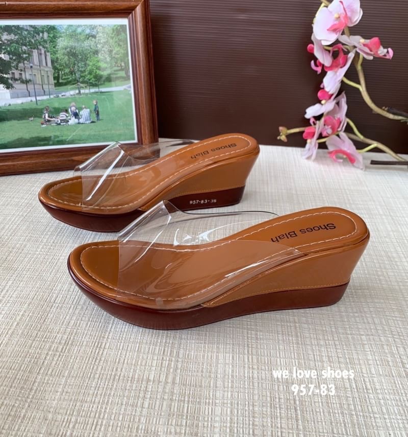 พร้อมส่ง รองเท้าส้นเตารีด พลาสติคใสนิ่ม ใส่สบายไม่บาดเท้า แบบขายดี น้ำหนักเบา สูง 2.5 นิ้ว