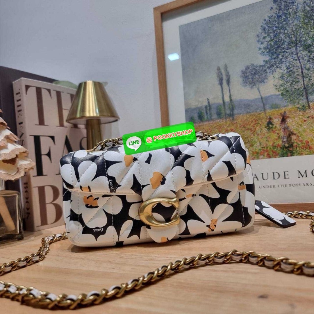 COACH CR702 TABBY SHOULDER BAG 20 WITH QUILTING AND FLORAL PRINT 🔆 Details ไอเท็มใหม่ สวยเกินเรื่องไปมาก! ดีไซน์ลวดลายดอกไม้สดใสตัดกับโทนสีคลาสสิคได้อย่างลงตัว
