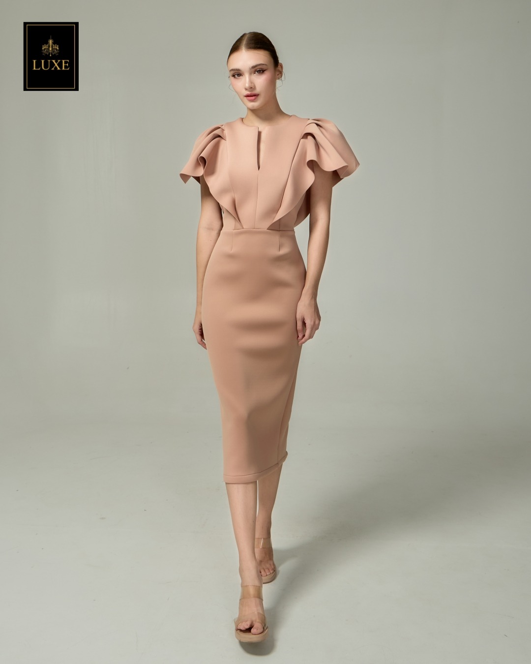 เดรสแฟชั่น เดรสเสื้อคอกลมผ่าหน้า แขนระบาย กระโปรงทรงสอบ