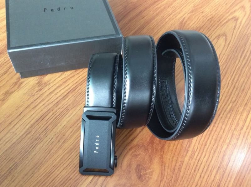 DON'T MISS! PEDRO MEN LEATHER BELT (Free Size) เข็มขัดหนังรุ่นใหม่ล่าสุดจาก PEDRO MEN หัวเข็มขัดโลหะอะไหล่ดำ แบบเรียบ โลโก้แบรนด์ที่หัวเข็มขัด คุณภาพดีตามแบบฉบับของแบรนด์ สายเข็มขัดหนังเรียบสีดำ สายปรับใช้เข้าได้กับทุกชุด มาพร้อมกล่องและถุงกระดาษแบรน