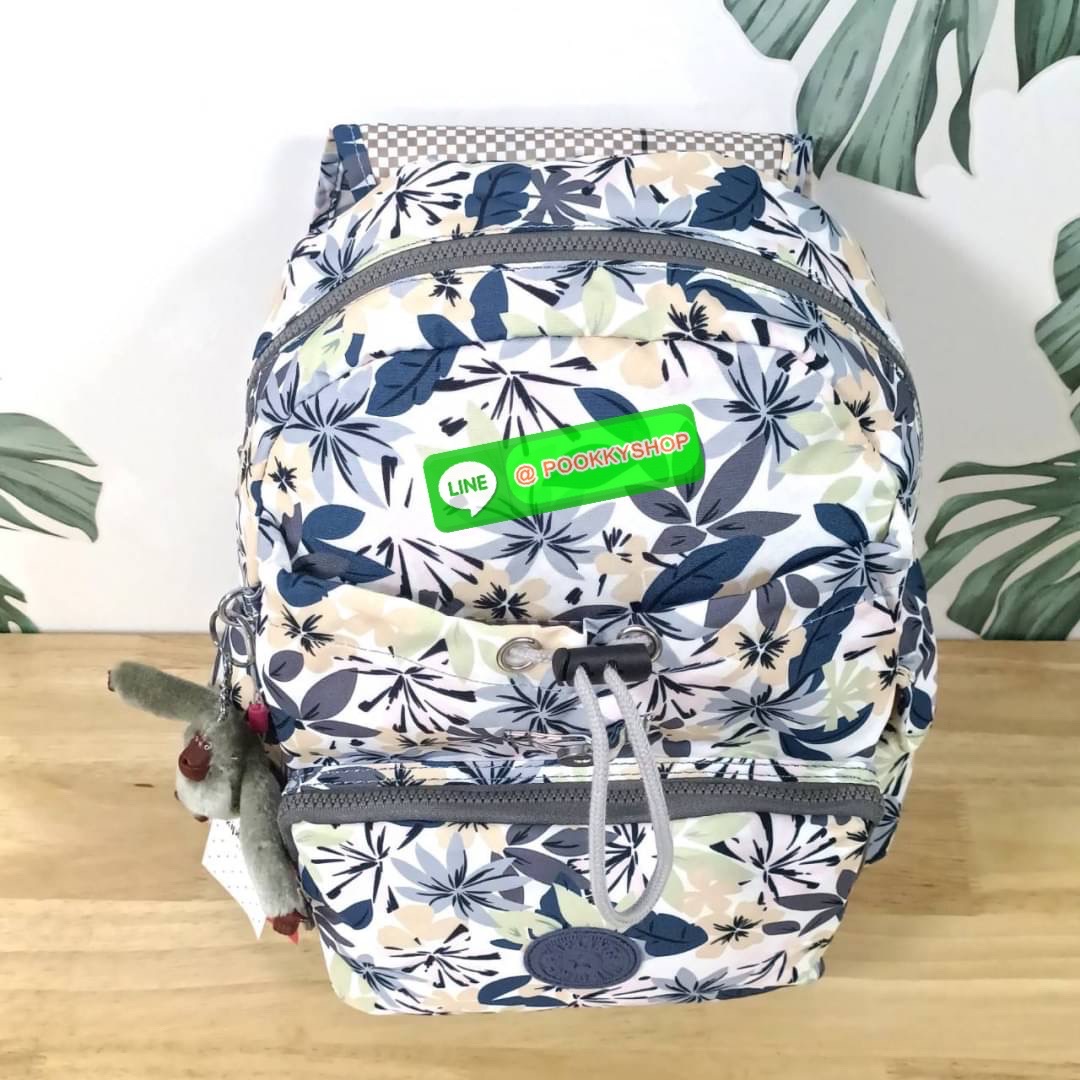 Kipling City Pack Medium Backpack กระเป๋าเป้ Kipling ขนาดกลาง วัสดุ Polyester 100% มีหูหิ้วด้านบน -ด้านหลัง มีซิปหลัง 1ช่องลึก -ด้านข้างมีช่องใส่ของเล็กน้อยทั้ง 2 ด้าน เปิด-ปิด ด้วยกระดุมแม่เหล็ก -ด้านหน้ามีช่องซิปใส่ของแยก 1 ช่อง และ ช่องปรับขนาดด้วยสายล