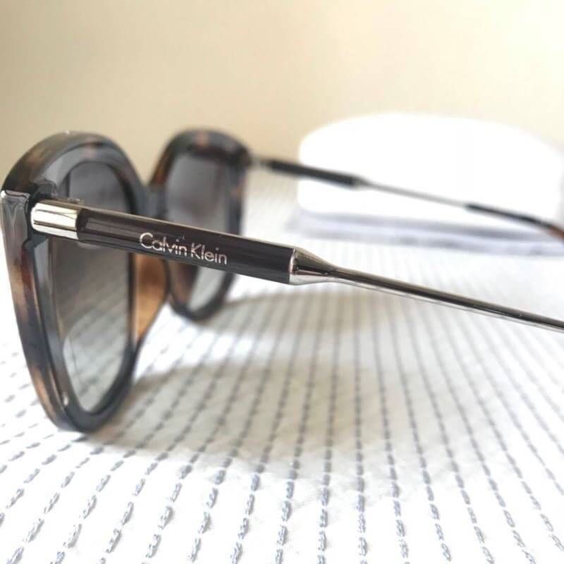 Calvin Klein CK3200S สวยมากๆ อุปกรณ์กล่องและผ้าเช็ดแว่น