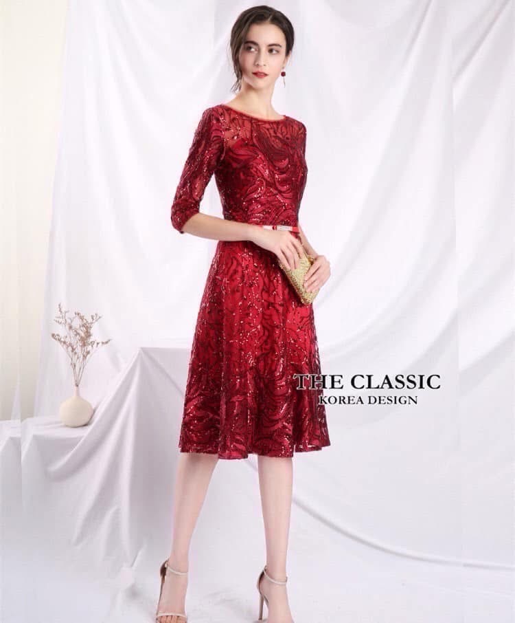 เดรสแฟชั่น เดรสปักเลื่อม + เข็มขัดเพชร ใช้ผ้าเนื้อดีปักลวดลายทั้งตัว พร้อมเข็มขัดเพชร