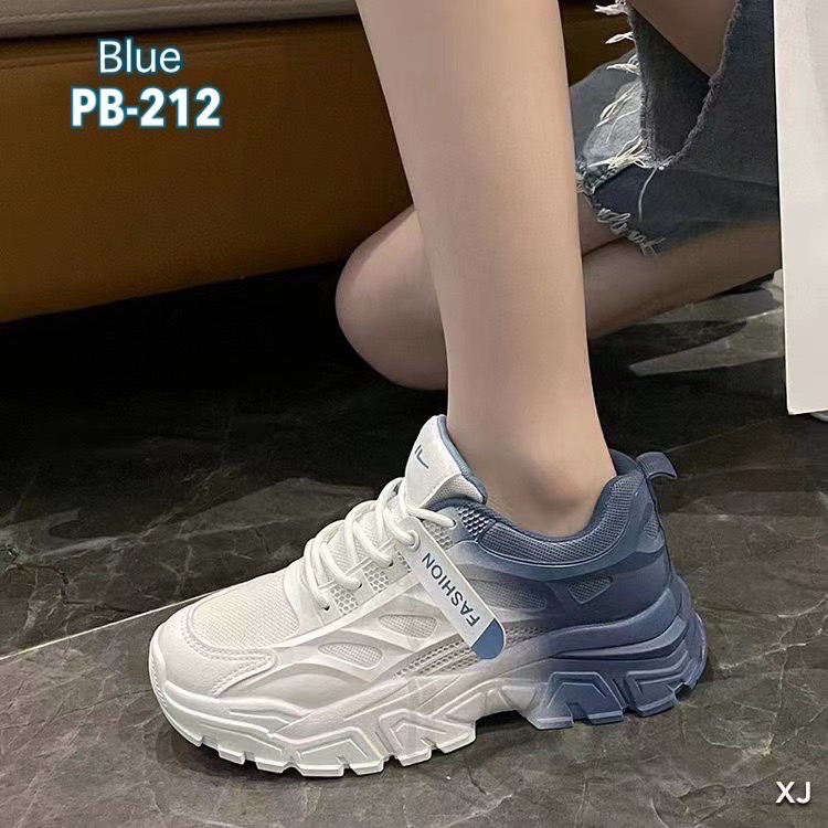 พร้อมส่งคะ รองเท้าผ้าใบ สไตล์เกาหลีมาใหม่ สวยยืน1 🥇มาแล้วจ้า ทรงสวยอย่างดี งานเกร๋เรียบหรูดูแพง ตัวนี้ห้ามพลาด ใส่สบายจะแมตช์กับกางเกง👖หรือกระโปรง👗ก็ได้ค่ะ แม่ค้าคอนเฟริม ห้ามพลาดเลยจ้าตัวนี้แนะนำ อย่าช้ารีบเลย