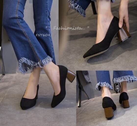 LADY VELVET MIDDLE HEELS COLLECTION แบบขายดีการันตีคุณภาพ **มาเพิ่ม LOT3 แล้วนะค๊า** คอลเลคชั่นที่สาวๆชอบงานเรียบหรูไม่ควรพลาด รองเท้าคัชชูทรงส้นใหญ่ วัสดุหนังกำมะหยี่เนื้อหนาฟูแน่นคุณภาพดี ปลายโค้งมนได้รูป ส้น 2.5" ไม่บีบหน้าเท้า คัตติ้งไม่ต้องพูดถึ