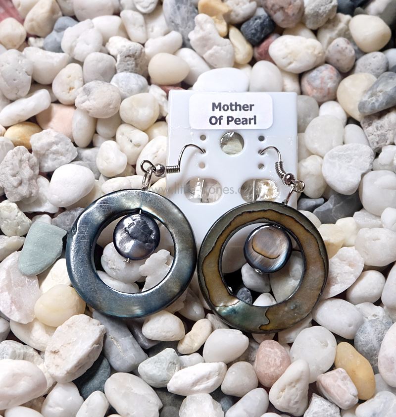 ++ ต่างหู Mother of Pearl เปลือกหอยมุก ++