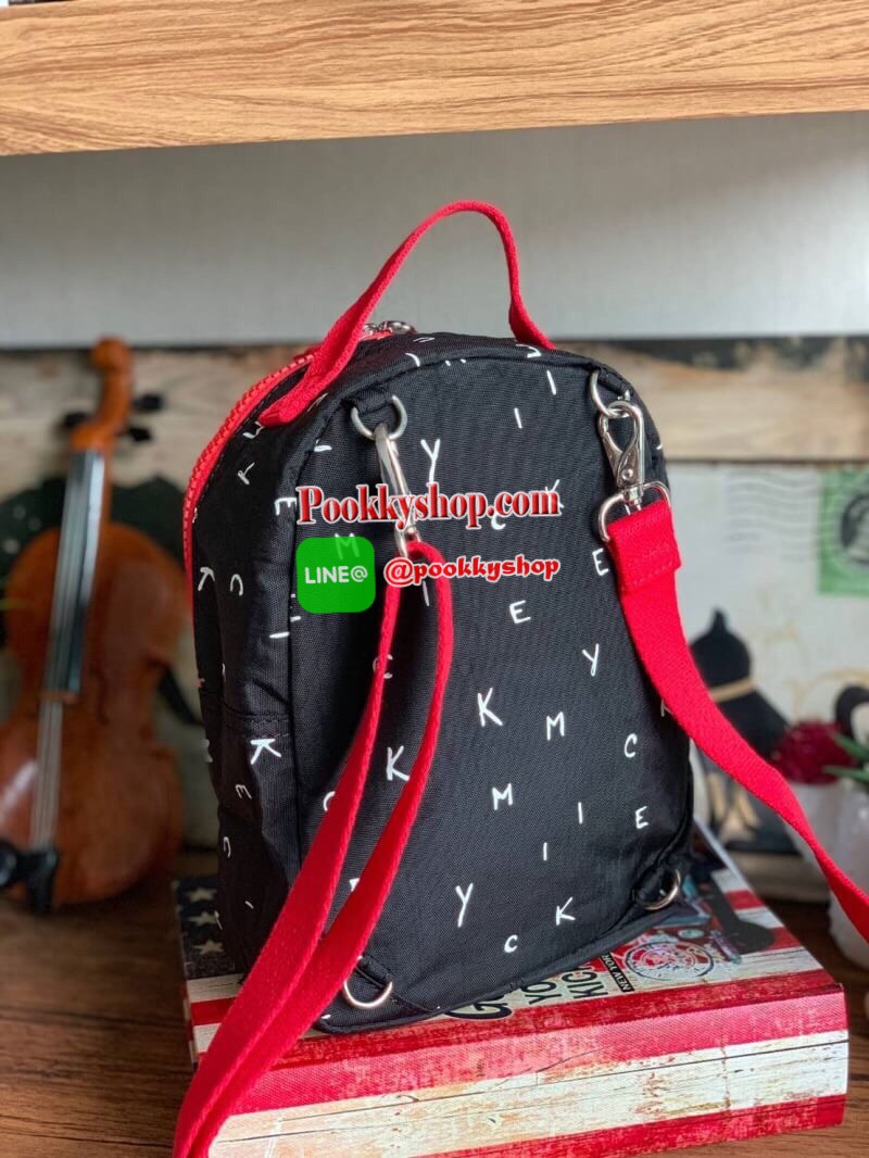 Kipling BRight Disney's Minnie Mouse And Mickey Mouse รุ่น Mini Backpack เป็นได้ทั้งทรงcrossbody และmini Backpack พร้อมสายสะพาย2เส้น ปรับฟรีไซส์ได้ สามารถน้ำหนักเบา วัสดุ100% Polyamide ดีเทลน่ารักๆจากบรรดามิคกี้และมินนี่ที่มาวาดลวดลายลงบนกระเป๋าให้ดู