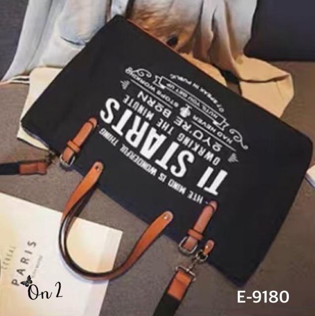 กระเป๋าสะพาย Shopping มาใหม่ หน้าพิมพ์ตัวอักษรภาษาอังกฤษ สายถือแต่งหนัง มาพร้อมสายสะพายยาว