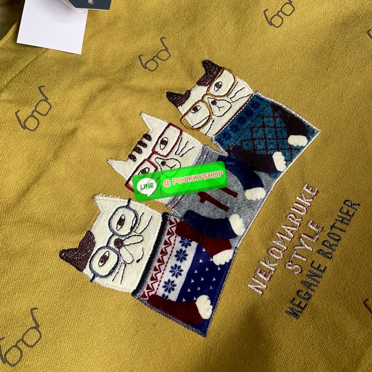 Japanese Kusuguru คุซูกุรุญี่ปุ่นแท้ กระเป๋าสะพาทรง Tote Matilda สะพายไหล่ ปักลายแมว 3 ตัว ขนนุ่มน่ารักมาก