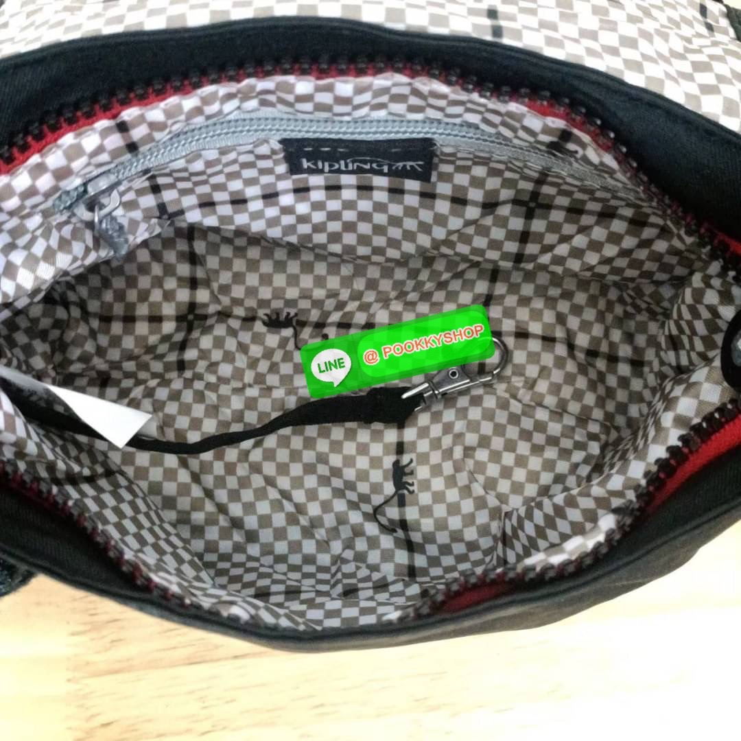 KIPLING SABIAN CROSSBODY MINI BAG กระเป๋าสะพายข้าง วัสดุ Nylon & Polyester 100% ขนาดเล็กกำลังน่ารัก เปิด-ปิดด้วยฝาปิดกระดุมแม่เหล็กและซิปแบรนด์ ด้านในทีแท็กแบรนด์