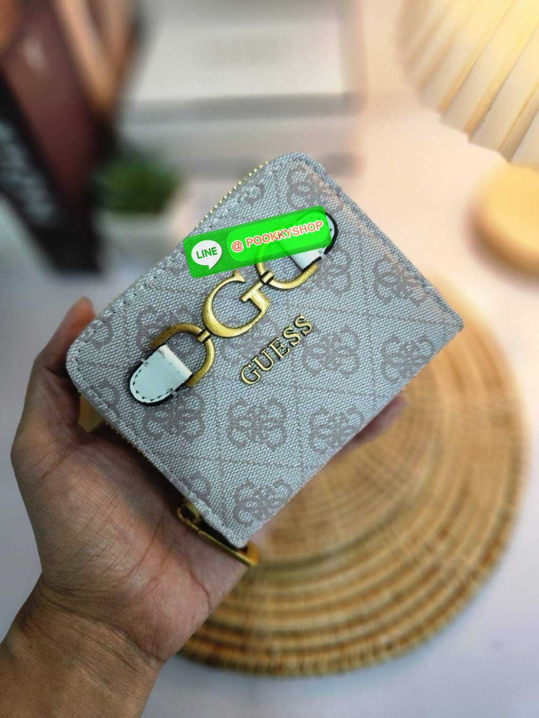 กระเป๋าสตางค์ใบสั้นเกรส Guess งานแท้Outlet