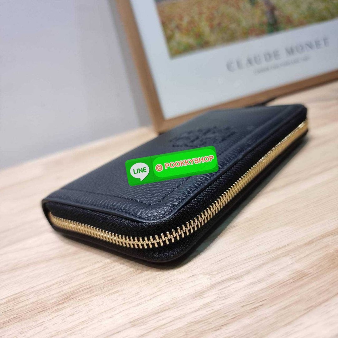 🔆 Model TORY BURCH THEA MULTI GUSSET ZIP CONTINENTAL WALLET 🔆 Details กระเป๋าสตางค์ใบยาวเบสท์เซลเลอร์ ขนาดกำลังพอเหมาะ ดีไซน์เรียบหรู รูดเปิด-ปิดด้วยซิป ภายในแบ่งสัดส่วนไว้ดี ใส่บัตรได้เยอะ ใส่ธนบัตรได้ มีช่องซิปแยกใส่เหรียญได้หรือจะใส่โทร