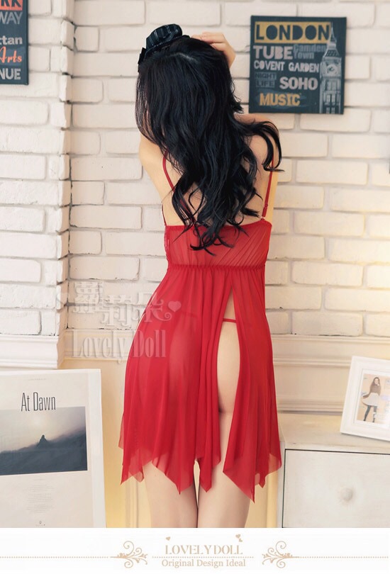 สายเดี่ยว เซ็กซี่ สีแดงไวน์ แหวกขา สีด้าน สวย เก๋ เซ็กซี่ แบบมีระดับมากๆคะ เนื้อผ้าดีมาก มีน้ำหนัก ทิ้งตัว +G string เข้าชุดคะ