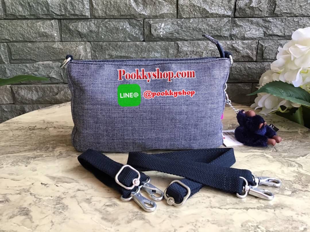 Kipling milos crossbody bag (K13696) กระเป๋าสะพายข้าง crossbody ขนาดกำลังดี มี 2 สาย สายสะพายสั้น ถือเป็นทรงพอรช์(pochette)ถอดเปลี่ยนสลับกับสายยาวได้ มีช่องซิปใช้งาน3ช่อง 2ช่องใหญ่ภายในมีเล็กแยกเป็นสัดส่วน ใส่มินิไอแพค กระเป๋าสตางค์ยาวได้ ด้านหน้ามีช่องซิ