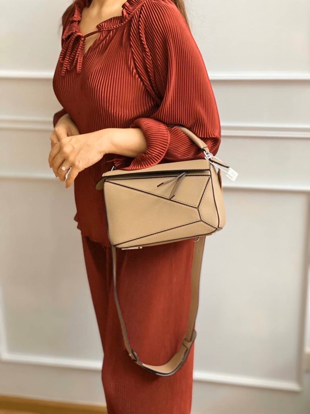 ðComebackð āđāļĨāđāļ§āļāđāļē Puzzle bag āđāļāļāļĩāđāļŠāļļāļāļāđāļāļąāļĄāđāđāļāļāļāļĩāļāļĢāļāļāđāđāļĨāđāļ§āļāđāļē Puzzle bag āļāļĩāļāļŦāļāļķāđāļāļĢāļļāđāļāļāļĩāđāļāļēāļĒāļāļĩāļāļĩāđāļŠāļļāļāļāļāļāļāļĩāđāļĢāđāļēāļ āļĢāļāļāļāļēāļĢāļāļĨāļīāļāđāļŦāļĄāđāļĨāđāļēāļŠāļļāļ āļāļąāļ§āļŦāļāļąāļ PU premium āļāļāļīāļāļāļĩāđāļ§āđāļēāđāļāļāļŦāļāļąāļāđāđāļāđ āļāļĢāļāļŦāļĄāļāļ āļāļĩāđāļāļāđāđāļāļĢāđ āļĄāļĩāļāļĩāđāļāļąāļ āļāļ·āļāđāļāđāļŠāļ§āļĒāļĄāļēāļāļ āļŠāļēāļĒāļŠāļ°āļāļēāļĒāļĄāļĩāđāļāđāļāļĢāļāļāļāđāļē āļāļēāļāļĄ