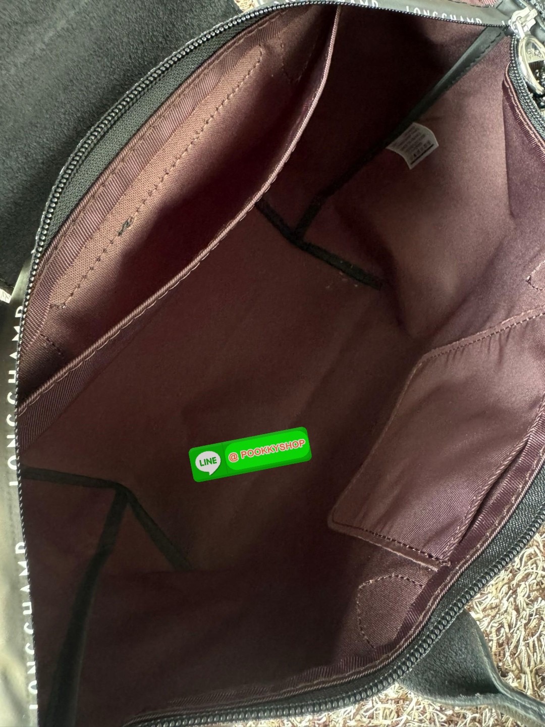 Large Longchamp LE PLIAGE ENERGY L HANDBAG LE PLIAGE รีไซเคิล ECONYLสไตล์สปอร์ต ทันสมัย และใช้งานได้จริง น้ําหนักเบา กระเป๋าใบนี้เป็นเครื่องประดับที่มีเสน่ห์ในอุดมคติที่จะติดตามคุณในทุกกิจกรรมยามเย็นของคุณ มาพร้อมกับสายสะพายไหล่ปรับได้ สามารถพกพาได้ ทั้งแ