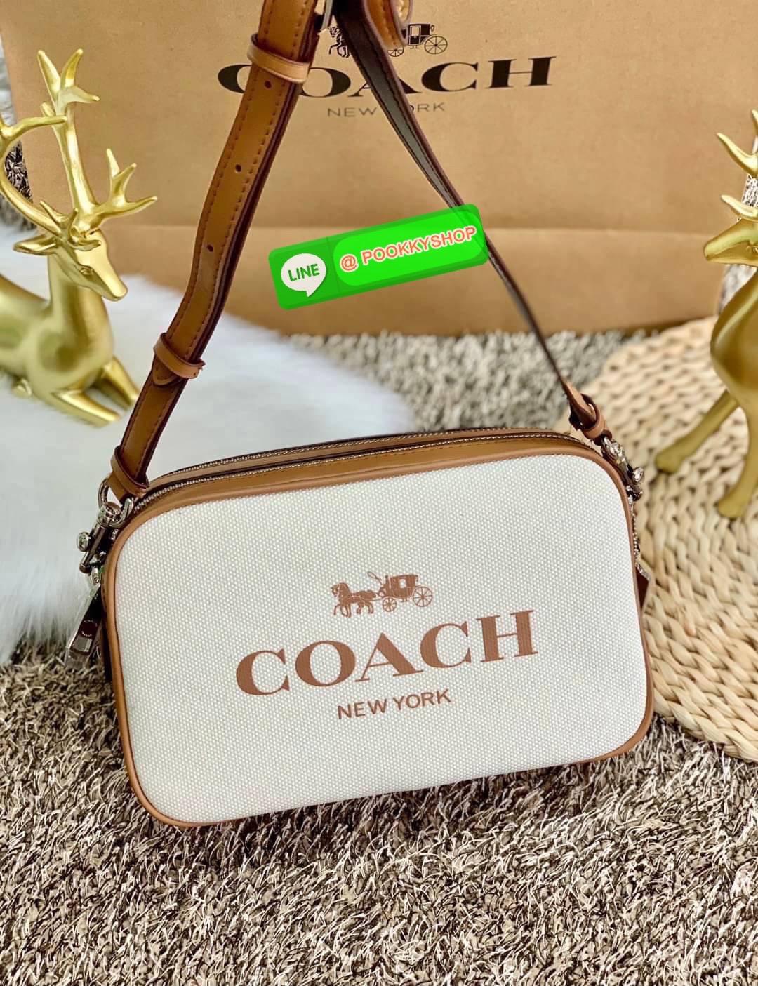 COACH JES CROSSBODY BAG ((6519)) กระเป๋าสะพายแบบครอสบอดี้ร์ วัสดุแคนวาส+หนัง ได้ลงตัวสวยงามค่ะ สีของกระเป๋าดูละมุลตาดีมากค่ะ ✔️ตัวกระเป๋ามี2ช่องซิปหลัก ภายในกว้างสามารถใส่กระเป๋าเงินใบยาวได้;มือถือได้ทุกรุ่น;ของจำเป็นอื่นๆได้เยอะค่ะ;มีช่องเล็กให้ใส