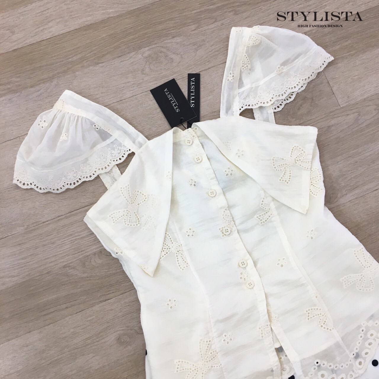 ชุดเซทแฟชั่น เสื้อผ้าฝ้ายเนื้อนุ่ม ปักลายดอกไม้ละเอียด พร้อมลูกไม้ระบายปลายเสื้อ