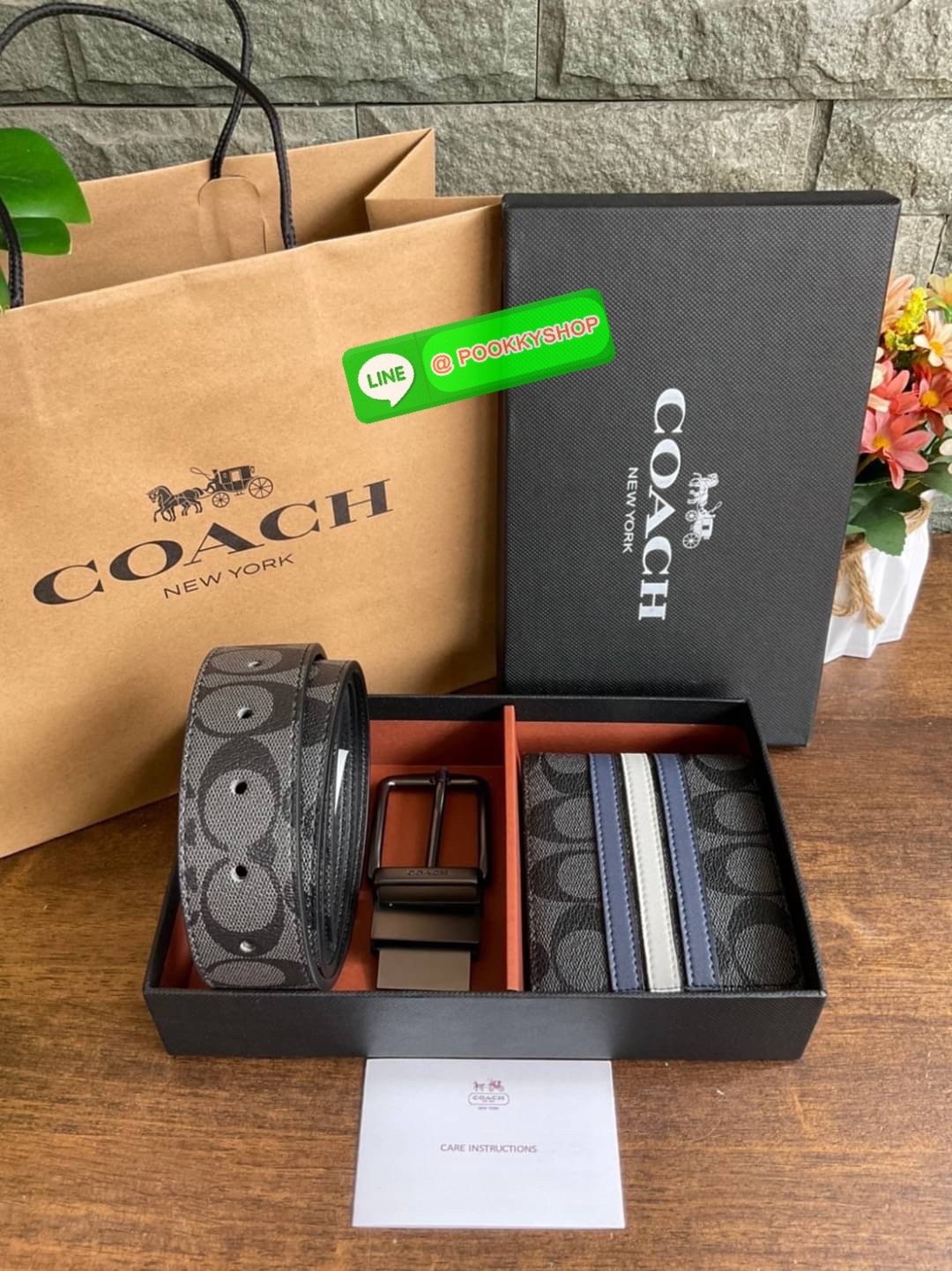 Coach Short Wallet with Belt Set ซื้อ1ได้ถึง 2 💕 Coach Box Set เซตสุดคุ้ม!! มาพร้อมกล่องสุดหรู กระเป๋าสตางค์ + เข็มขัด ชุดกระเป๋าสตางค์ใบสั้น และ เข็มขัด ปั้มโลโก้แบรนด์ คุณภาพดี💕 โดดเด่นด้วยดีไซน์เรียบหรู และ มีเอกลักษณ์เฉพาะตัว กระเป๋าสต